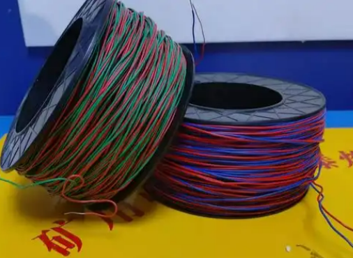 马关放炮线的主要材质有哪些？不同材质的适用场景有何区别？